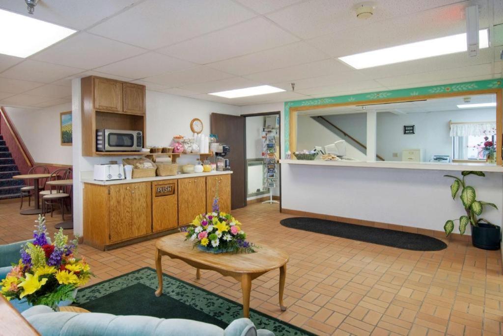 Americas Best Value Inn Torrington Eksteriør billede
